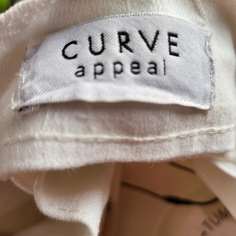 Chico's Cream Flare Women's Jeans - Picture 7 of 7